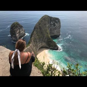 Meet your Posher, Danielle